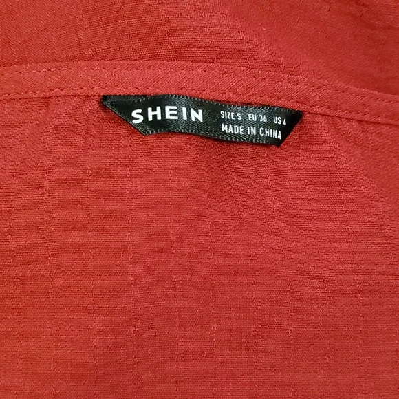 Shein womans red, dressy blouse. Size small - Picture 3 of 3